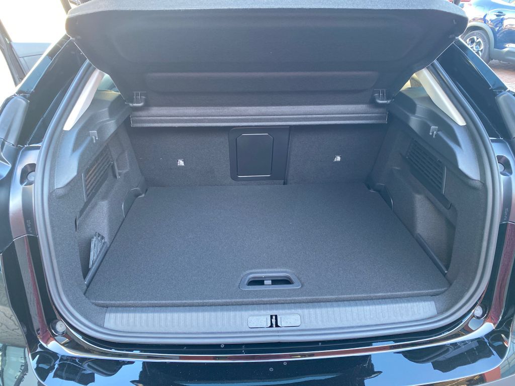 Fahrzeugabbildung Citroën C4 PureTech 130 S&S EAT8 MAX *Kälte-Paket*
