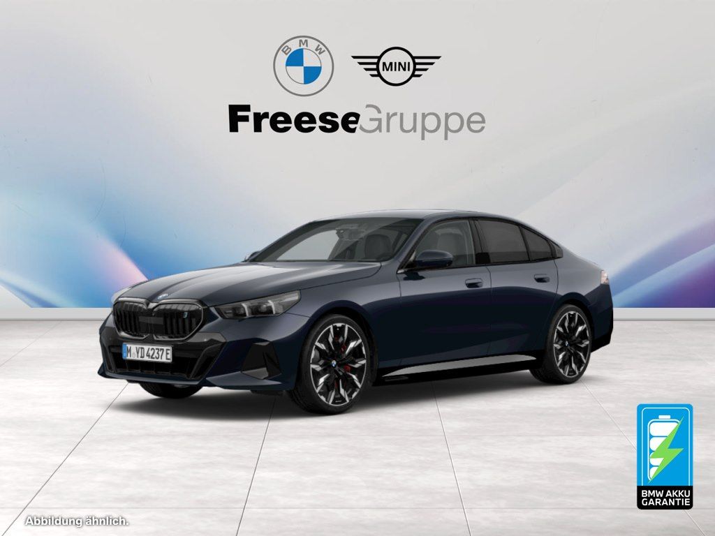 BMW i5 xDrive40 M-Paket Pro | AHK 360° STANDHZ RFK