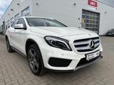 Mercedes-Benz GLA 200  AMG LINE / Automatik / PDC / XENON - Mercedes-Benz GLA-Klasse AMG-Line