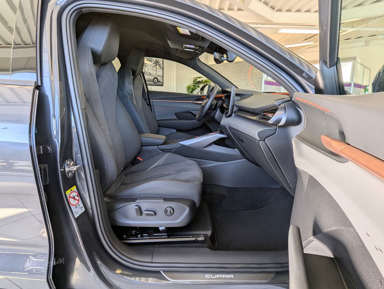 CUPRA Terramar 1.5 eTSI Dinamica Edge-Paket HUD 19" - Image 15