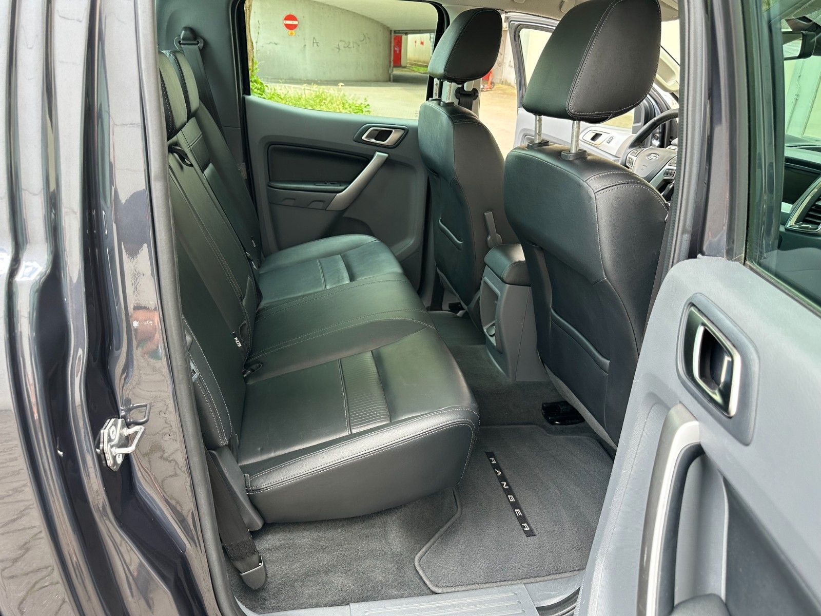 Ford Ranger 3.2 Limited Autom. Vollausstattung 2.Hd foto 14