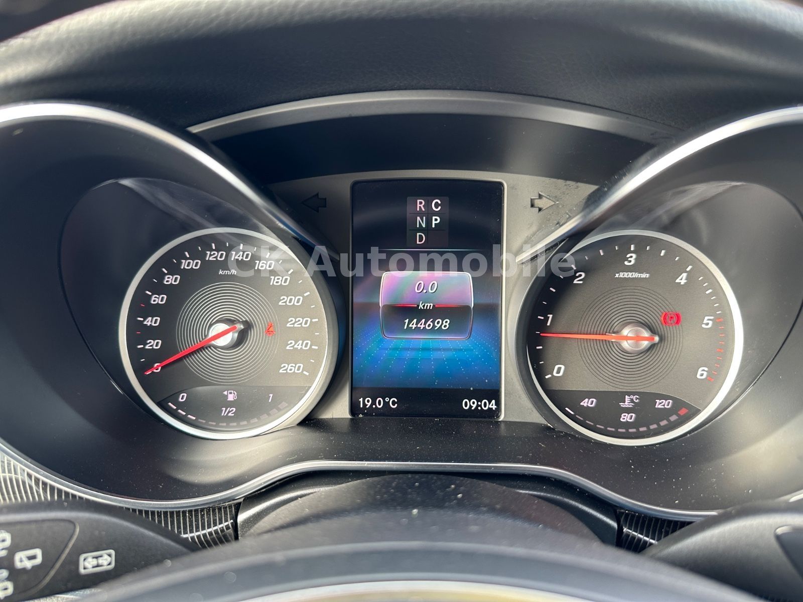 Fahrzeugabbildung Mercedes-Benz V 250d EDITION 4MATIC lang/7 Sitze/Navi/LED/AHK