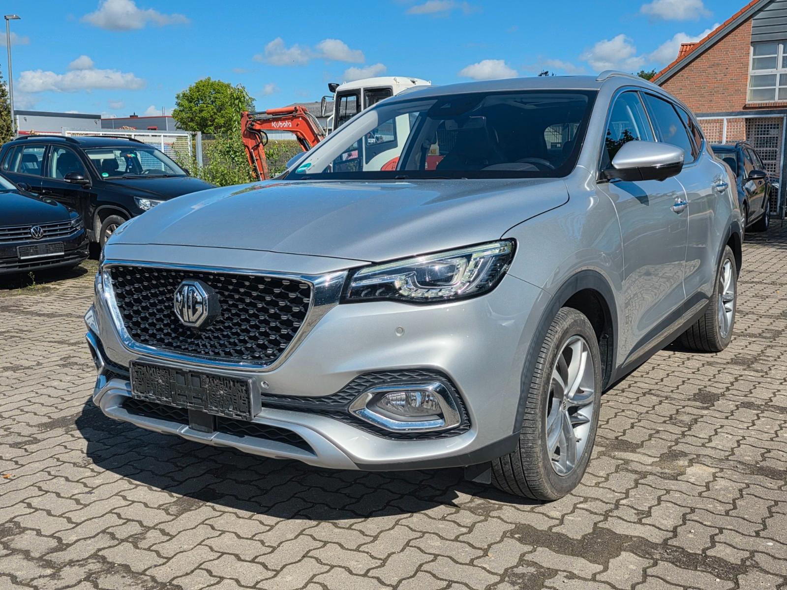 MG EHS 1.5 T Luxu/Com Auto/LED/Kamera/653