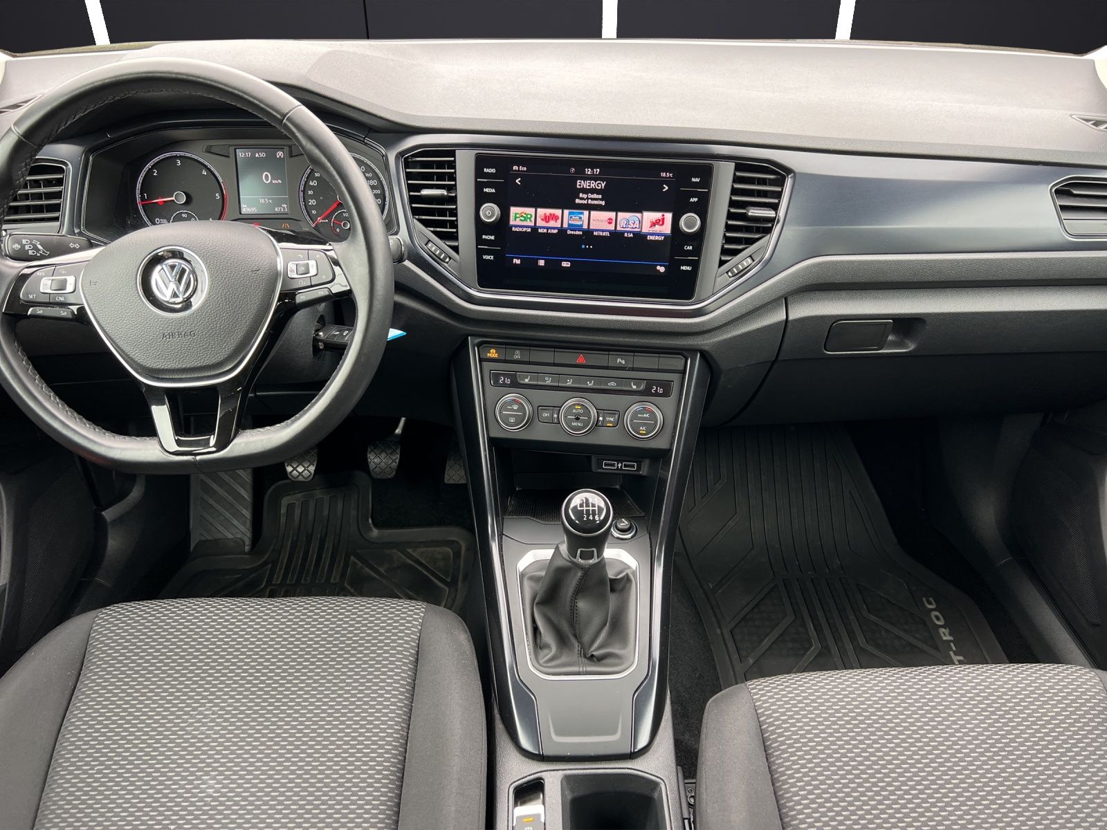 Fahrzeugabbildung Volkswagen T-Roc TDI Basis Navi SHZ SHZ Klima