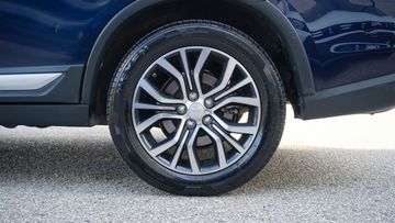 Mitsubishi Outlander - 10