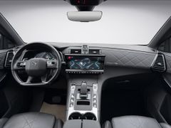 Fahrzeugabbildung DS Automobiles DS 7 1.6 E-Tense 225 Bastille + LEDER & PANO