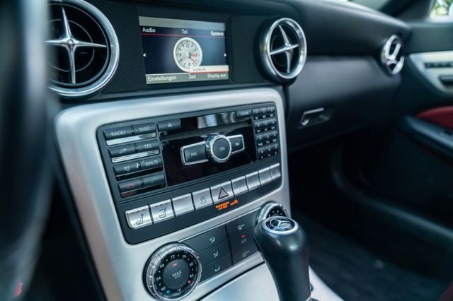 Mercedes-Benz SLK 350 BlueEfficiency/ AIRSCARF/ H&K/ PANO