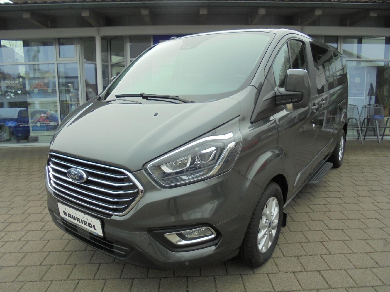 Ford Tourneo Custom Titanium [Navi 8-Sitzer AHK abn.]