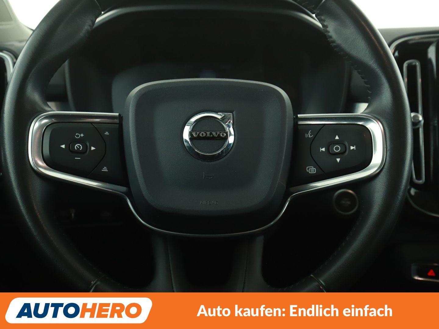 Volvo XC40 2.0 D4 Momentum AWD