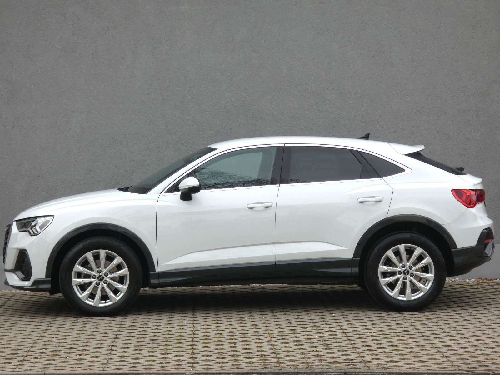 Audi Q3 Sportback 35 TDI S-tronic/Business/LEDdyn/18" foto 7