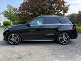 Mercedes-Benz GLE 350 d 4MATIC - - schwarze Mercedes-Benz GLE 350