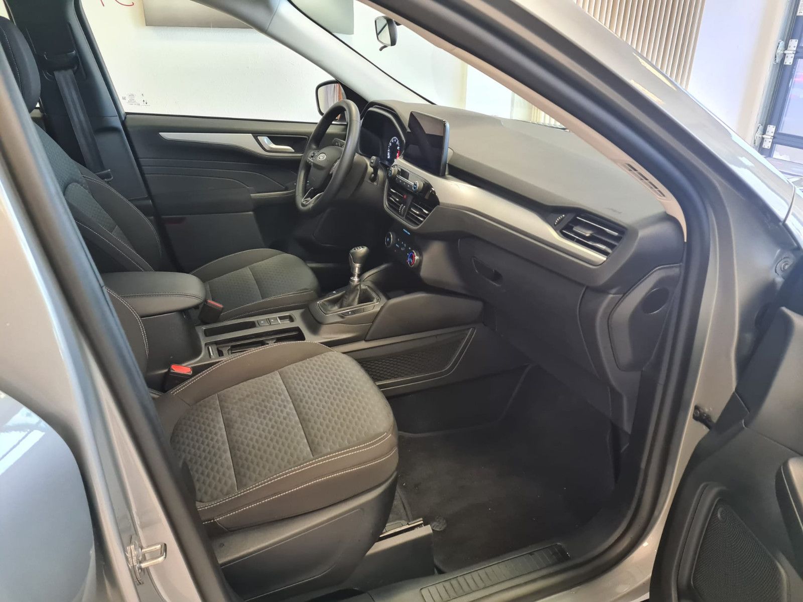 Fahrzeugabbildung Ford Kuga Cool & Connect / LED / NUR 30TKM