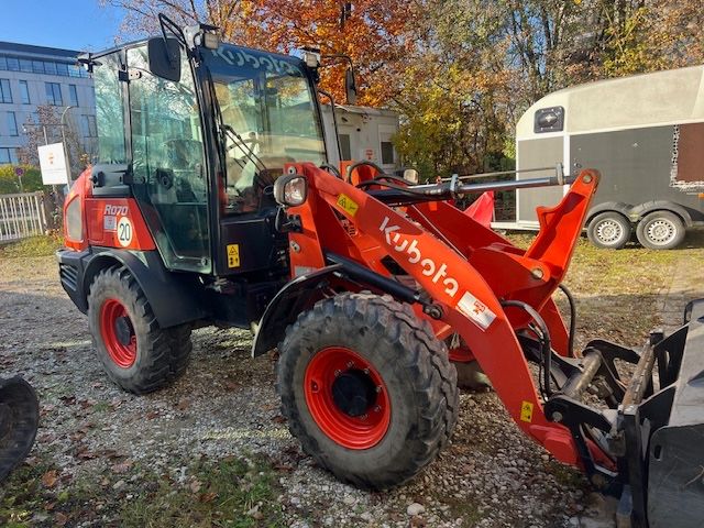 Kubota R070