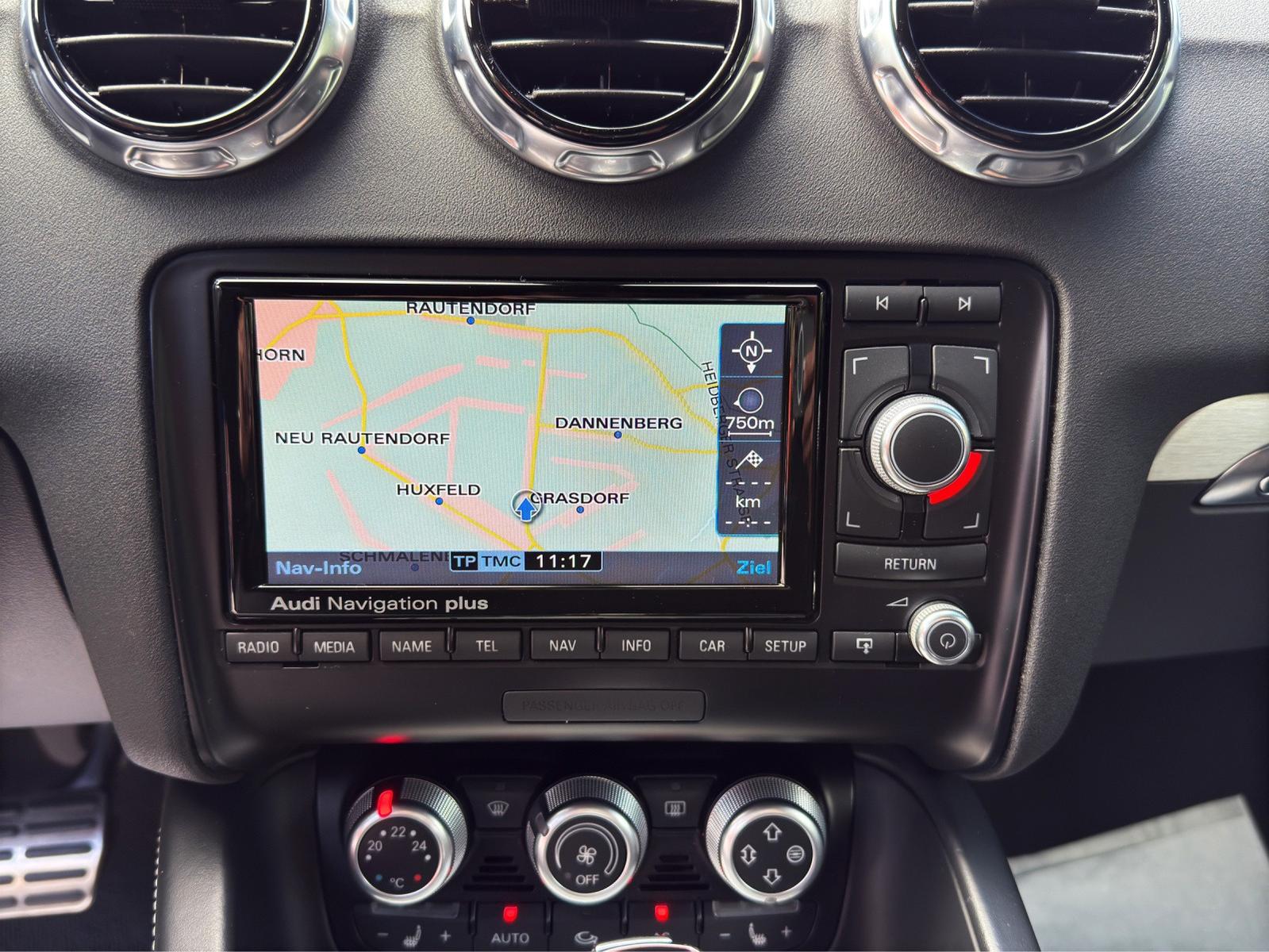 Audi 2.5 TFSI TT RS Coupe quattro+XENON+BOSE+NAVI+TEM