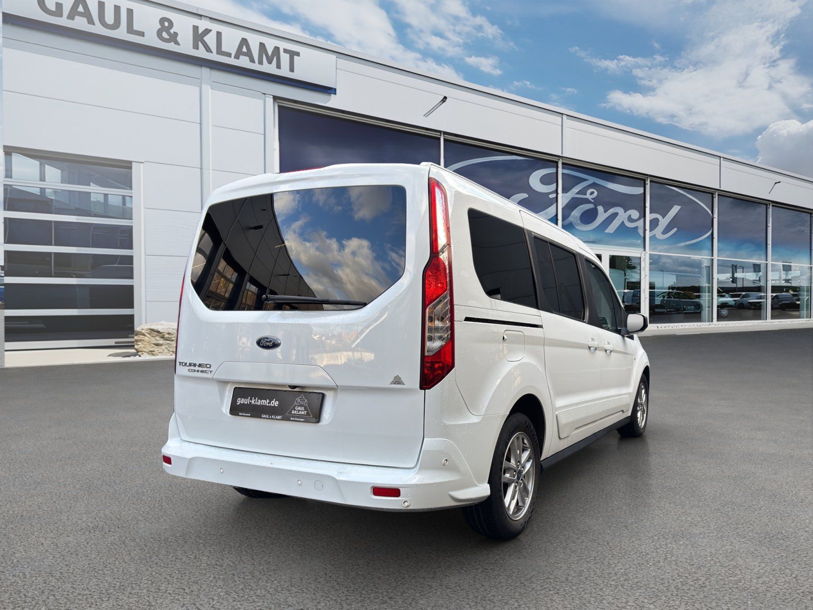 Fahrzeugabbildung Ford Grand Tourneo Titanium