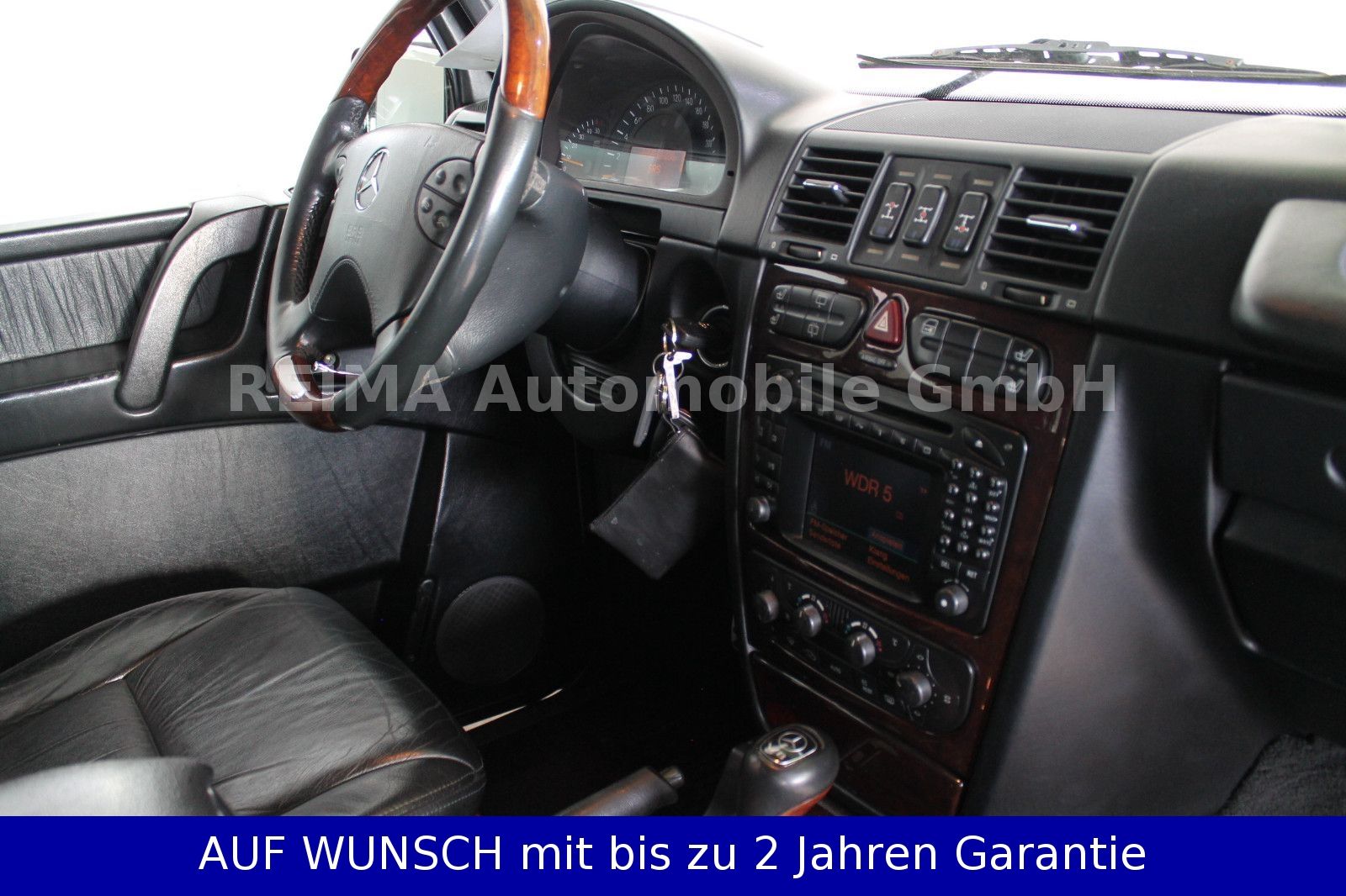 Fahrzeugabbildung Mercedes-Benz G 400 CDI AWD, Schiebedach, Navi, Leder
