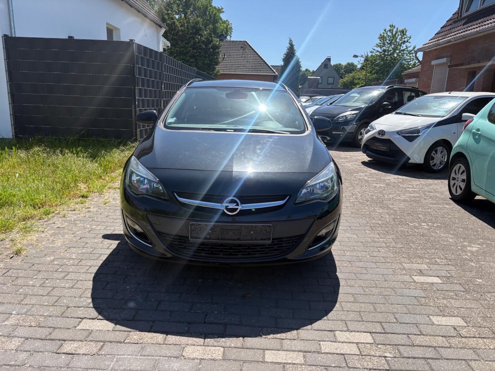 Opel Astra, 2013