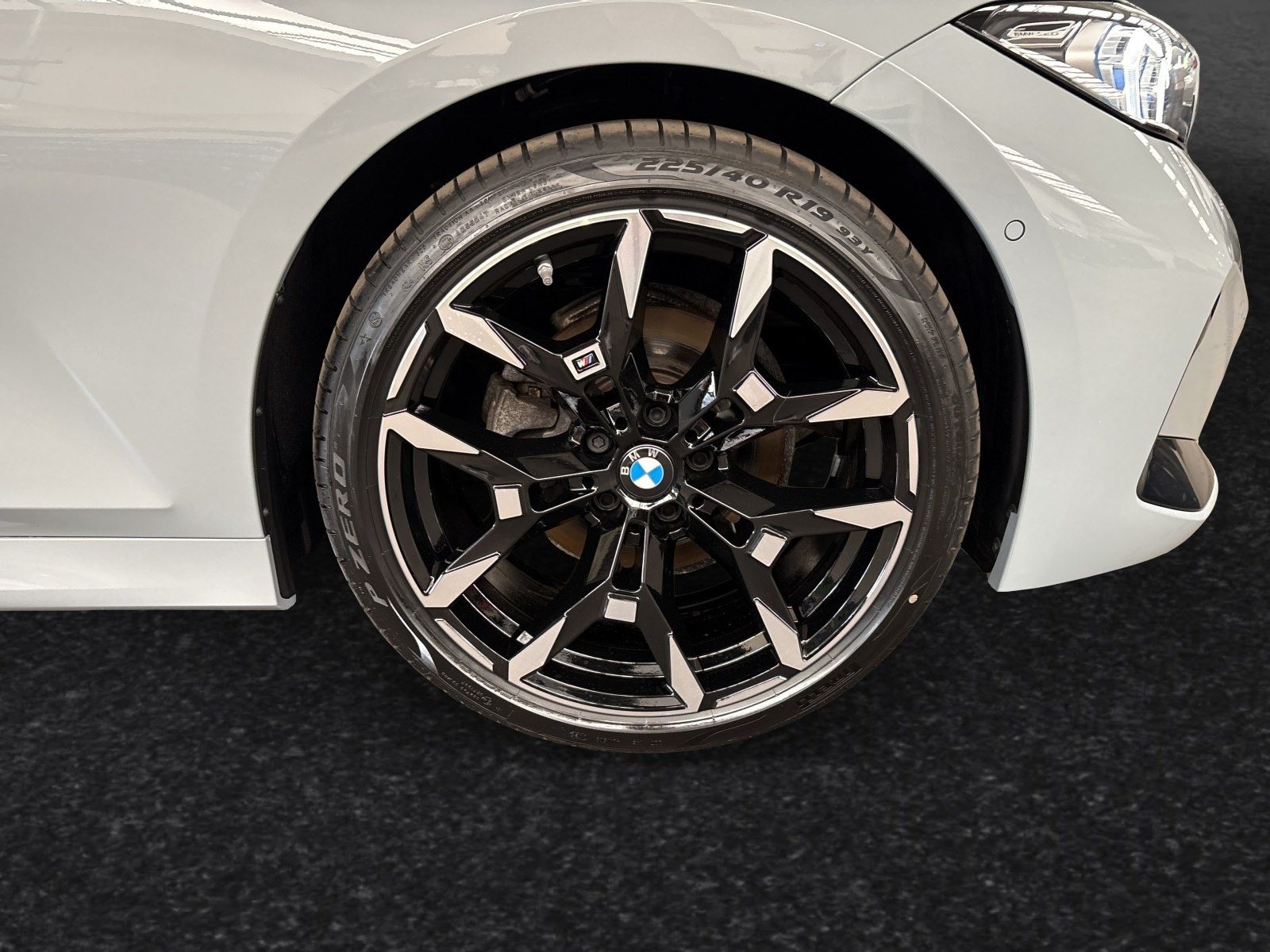 BMW 320 - Bild 4