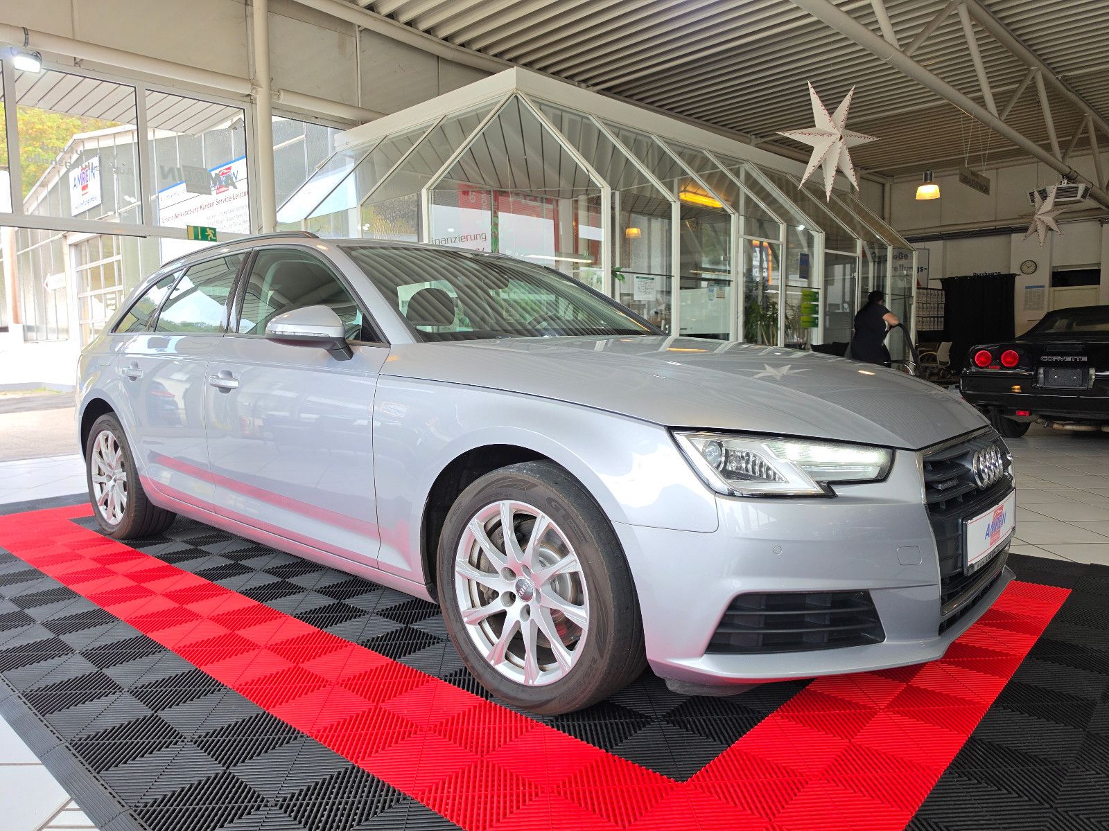 Audi A4 Avant 3.0 TDI quattro+STANDH+NAVI+XENON+PDC