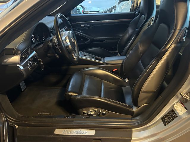 Fahrzeugabbildung Porsche 911 Turbo*Allrad*Approved Garantie*