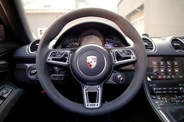 Porsche 718 Boxster GTS 4.0*Schalter,BOSE,Chrono,Kamera*