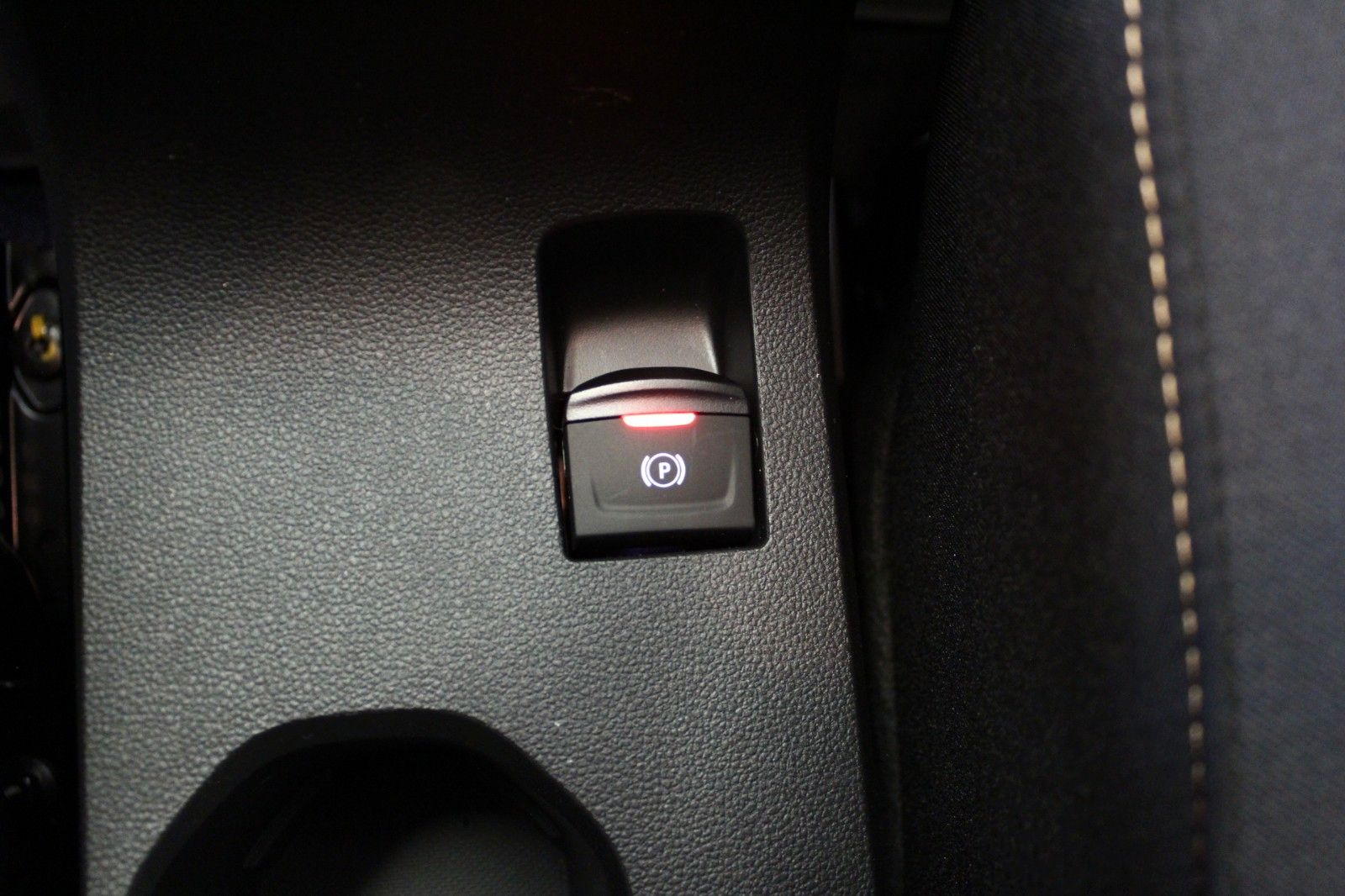 Fahrzeugabbildung Dacia Jogger Eco-G 100 Extreme+ 5-Sitzer *15238*