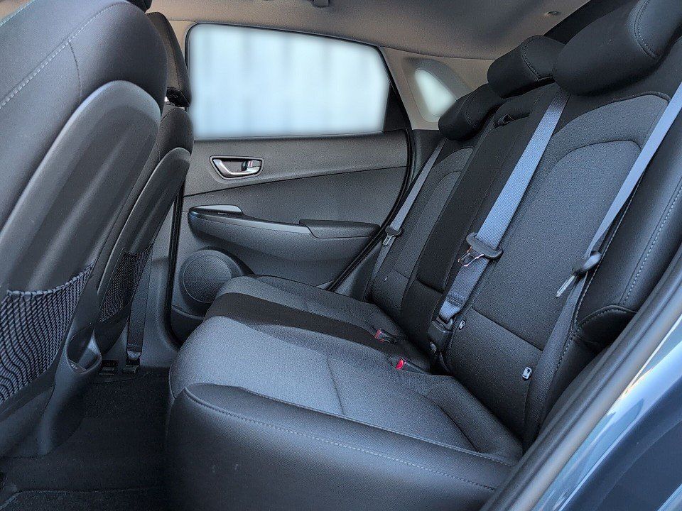 Fahrzeugabbildung Hyundai KONA EV 39kWh TREND GARANTIE-01/2031 SOH97% NAV+