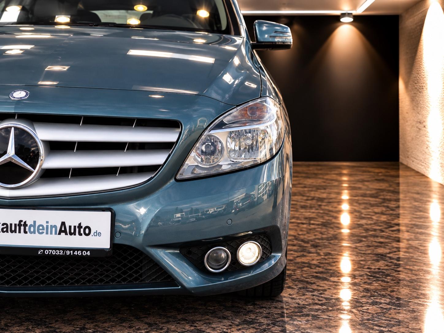 Mercedes-Benz B 180 *1. HAND* KLIMA/SHZ/KAMERA/NAVI/