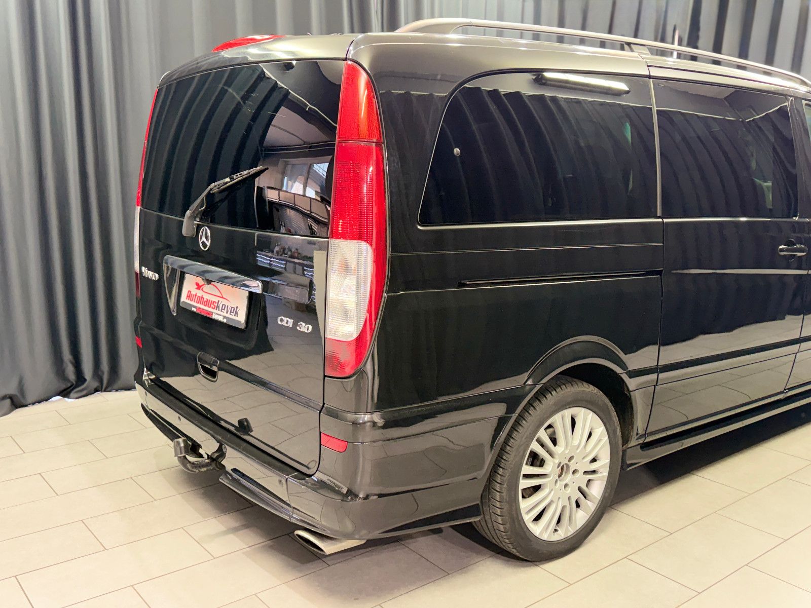 Fahrzeugabbildung Mercedes-Benz Viano 3.0 CDI LANG |AHK|PANO|LUFT