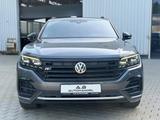 Volkswagen Touareg R-Line 4Motion BlackPaket/PANO/Dyau/VOLL - gebrauchte VW Touareg aus dem Jahr 2018
