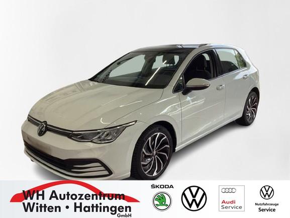 Volkswagen Golf VIII 20 TDI Life PANORAMA NAVI AHK GJREIF 2024