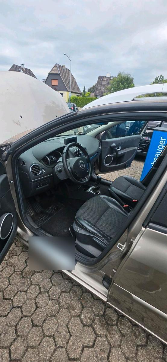 Renault Clio 2010 — photo 12