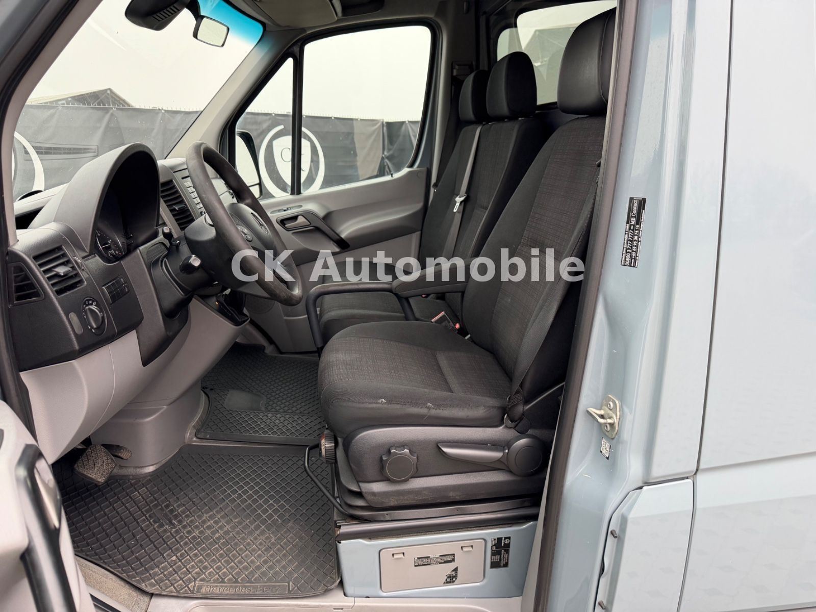 Fahrzeugabbildung Mercedes-Benz Sprinter II Kasten 316 CDI Autom./Navi/Bi-Xenon