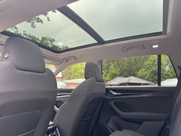 Fahrzeugverkauf 27 Skoda Kodiaq 1.5 TSI Selection AHK+Panodach+Matrix