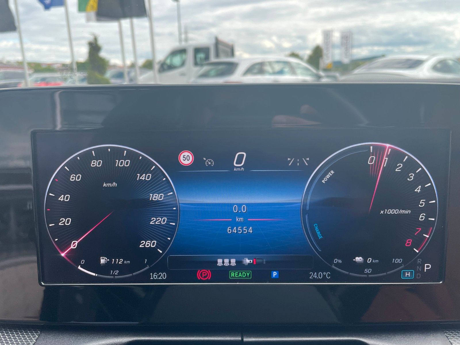 Fahrzeugabbildung Mercedes-Benz C 300 e T AVANTGARDE R-Kamera+TOTW+Carplay