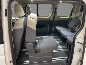 Volkswagen T7 Multivan - 7