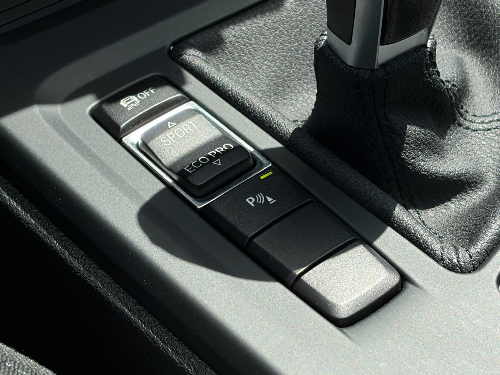Fahrzeugabbildung BMW X1 sDrive 20d Temp. AHK PANO LED CAM KZG CarPlay