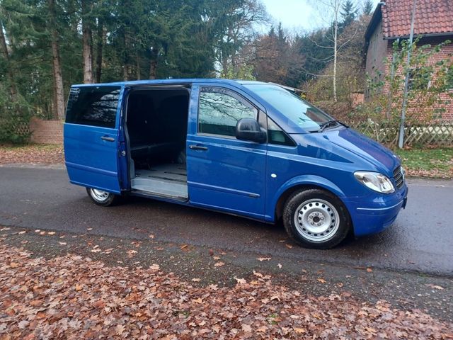 Mercedes-Benz Mercedes Vito 111 Automatik Sauber 8 sitzer