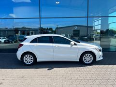 Fahrzeugabbildung Mercedes-Benz A 180 Style LED Navi Einparkhilfe Sitzhzng. 16"