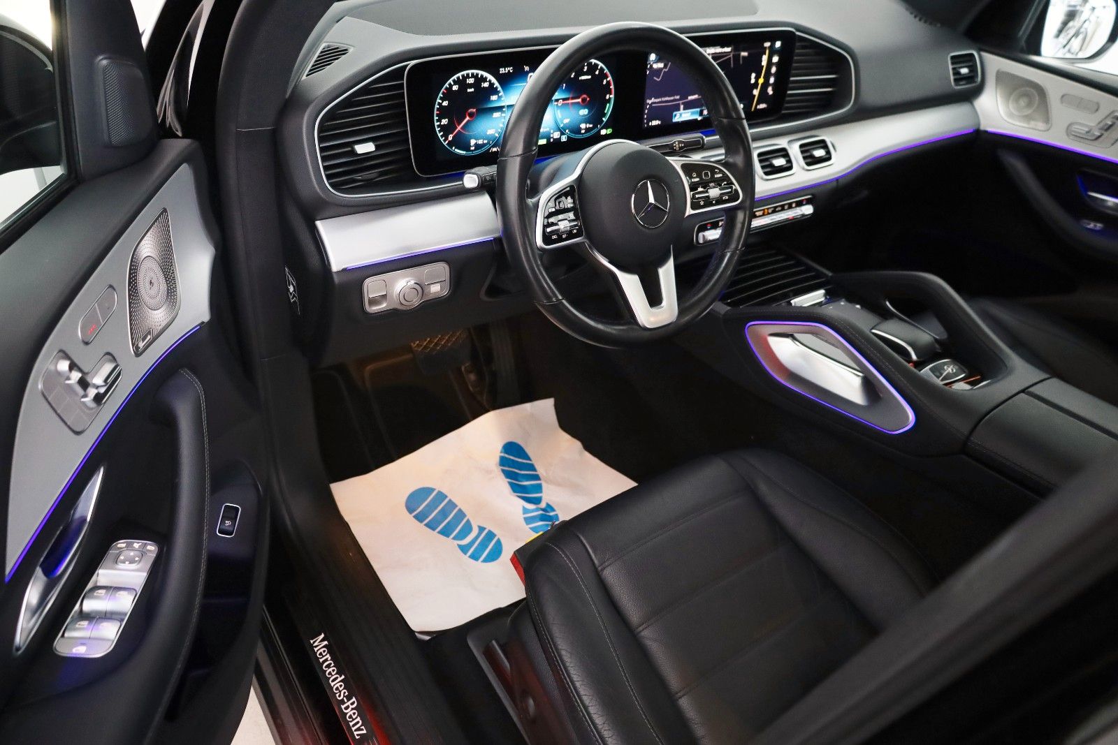 Fahrzeugabbildung Mercedes-Benz GLE 350 de 4M Navi,LED,SH,360°Kamera,Panoram,AHK