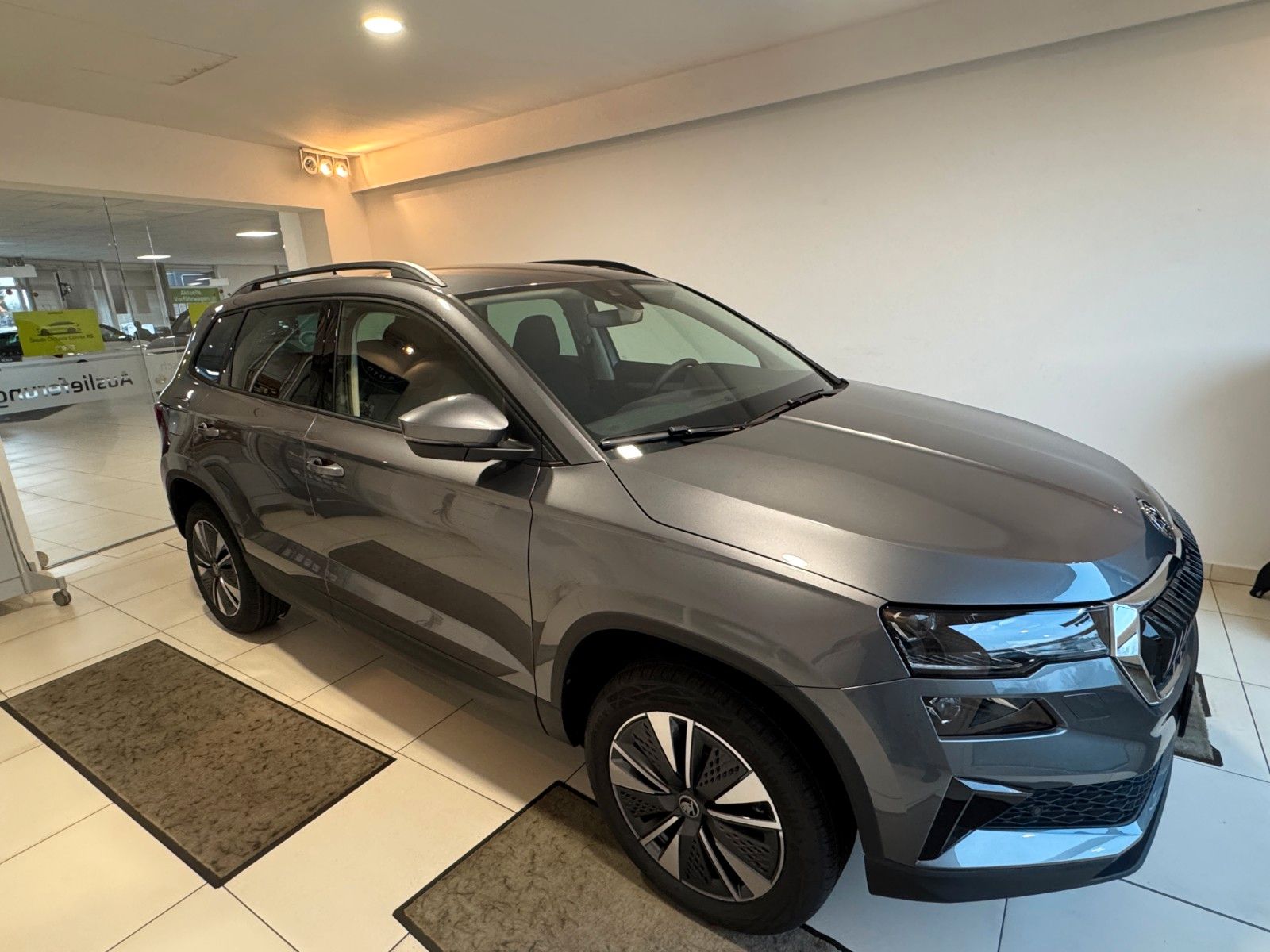 Skoda KAROQ Balance 1,5 TSI 110 kW 150 PS DSG AHK imagem 3