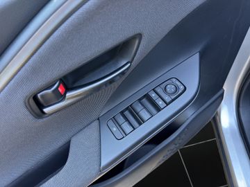 Toyota C-HR - 12