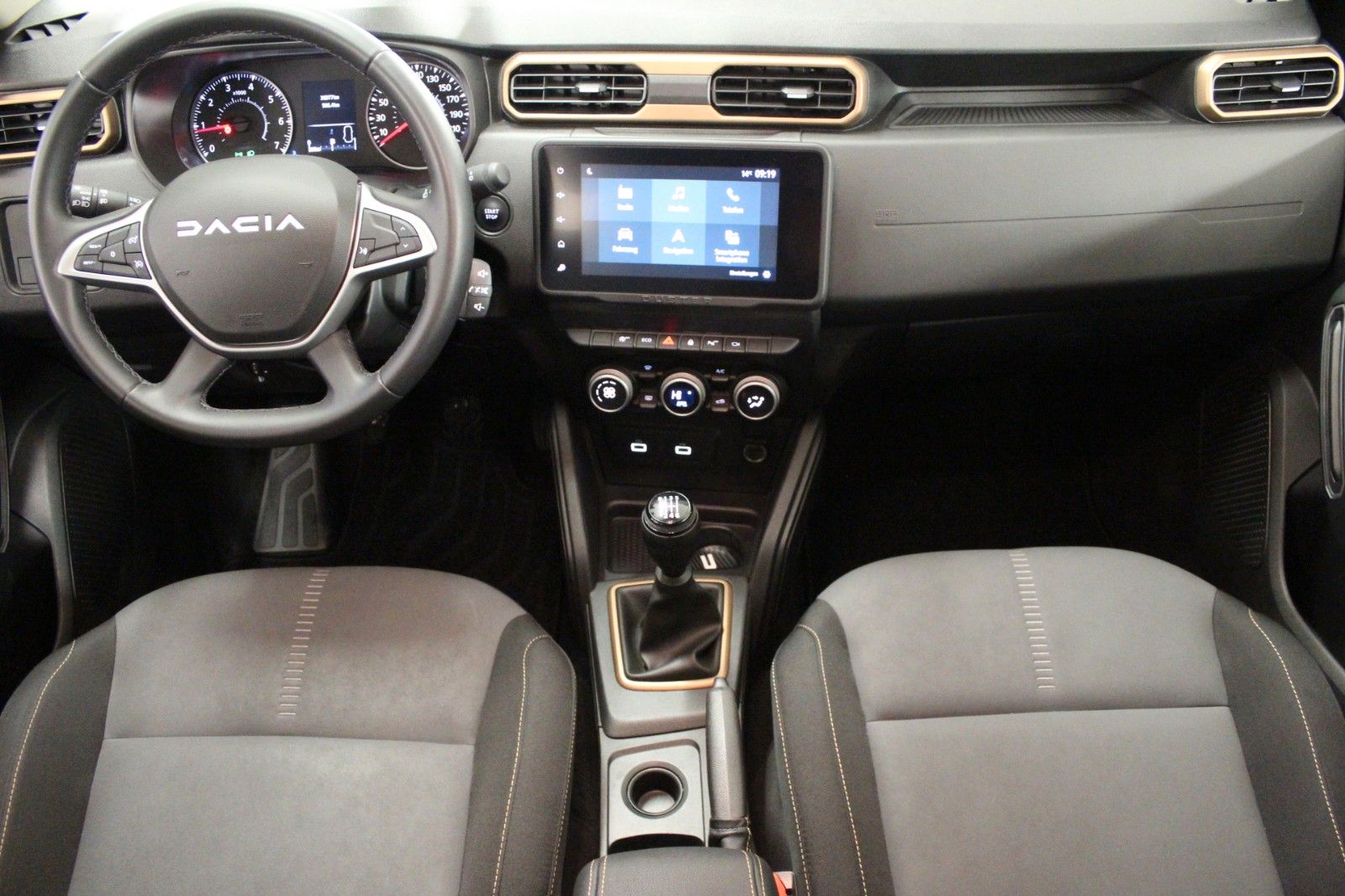 Fahrzeugabbildung Dacia Duster TCe130 Extreme *Navi*Sitzhzg**360 Grad