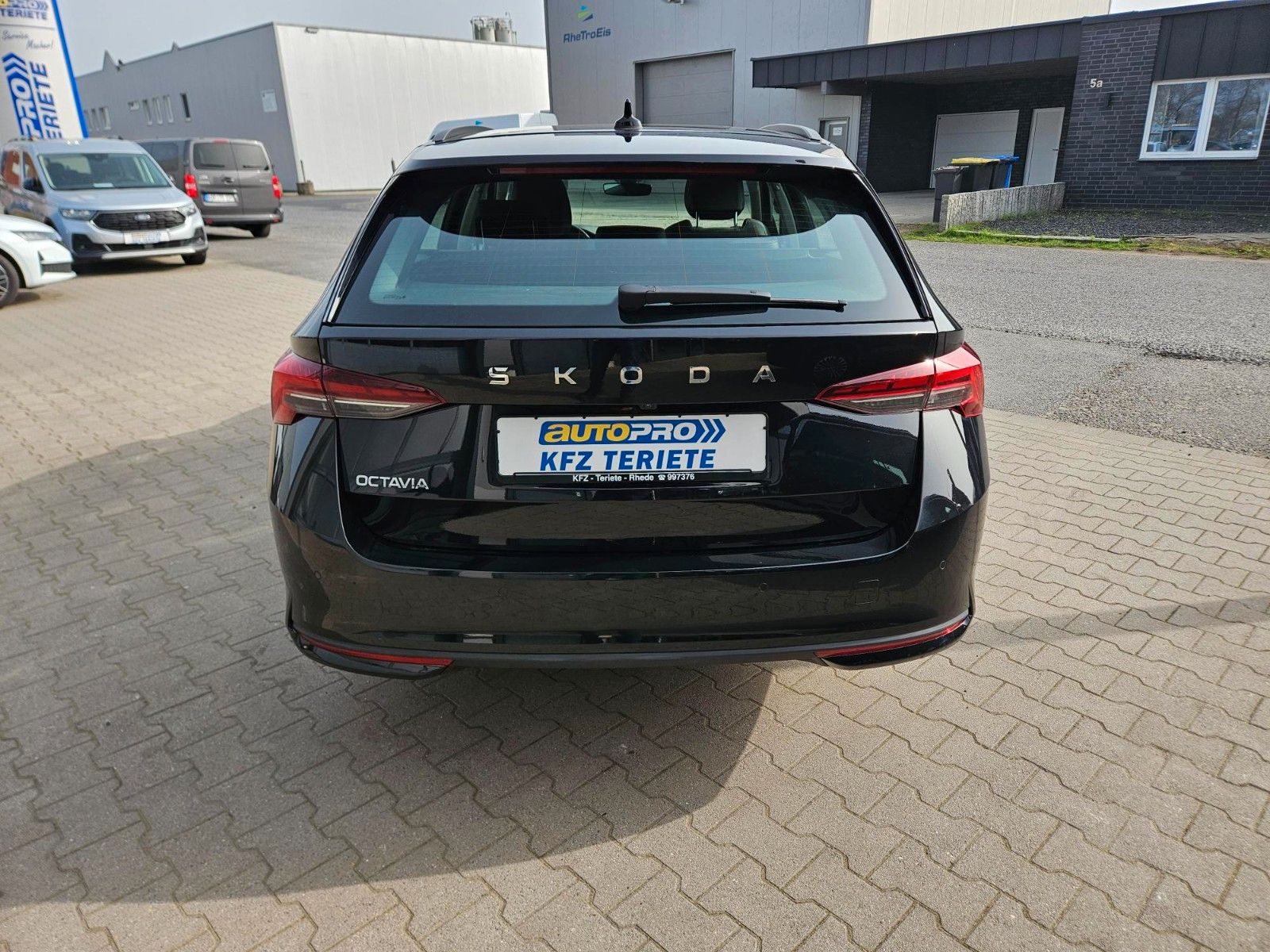 Skoda Octavia Combi 2.0 TDI 110 kW Selection ACC LED foto 5