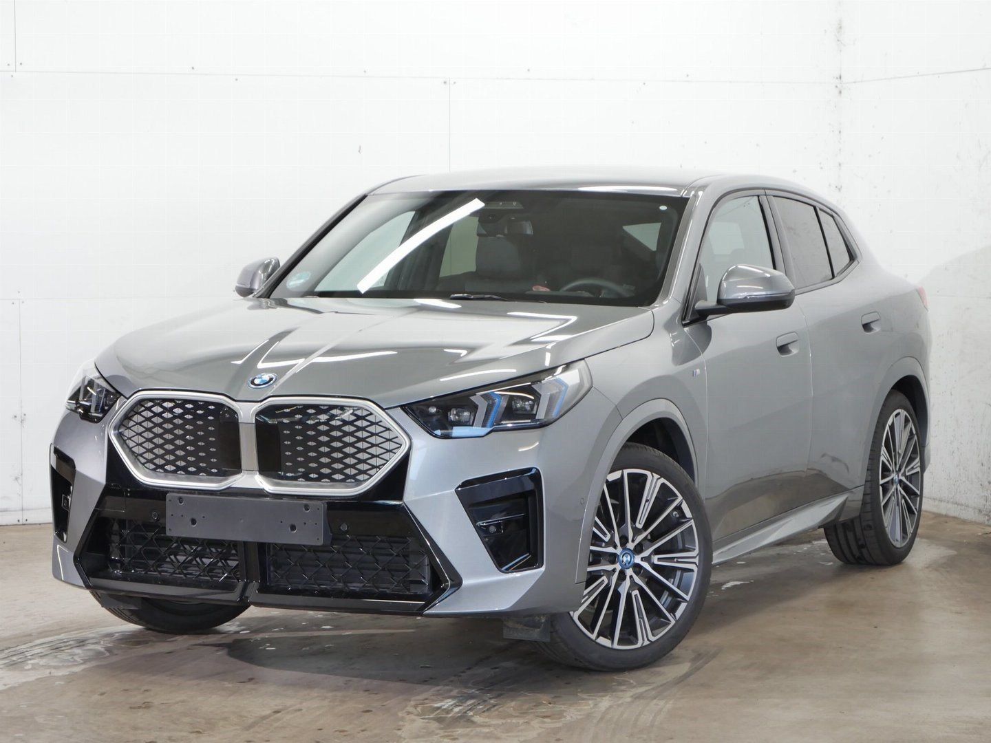 BMW iX2 xDrive30 2026