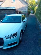 Audi a4..... - Audi 80 mit Benzin-Antrieb: Kombi