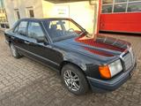 Mercedes-Benz E 200-MODEL 124/2HAND/S-DACH - graue Mercedes-Benz E 200