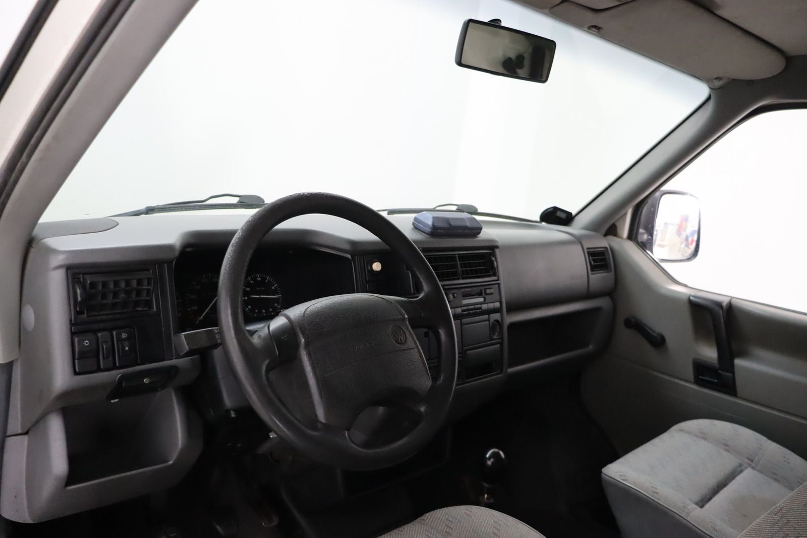 Fahrzeugabbildung Volkswagen T4 2.4 D Transporter