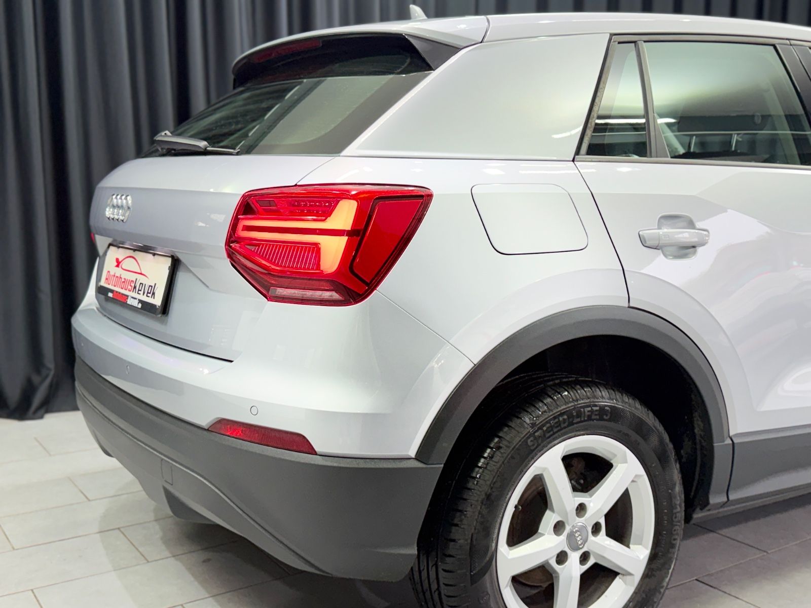 Fahrzeugabbildung Audi Q2 basis ultra|S-TRONIC|NAVI|PDC|LED LICHT|