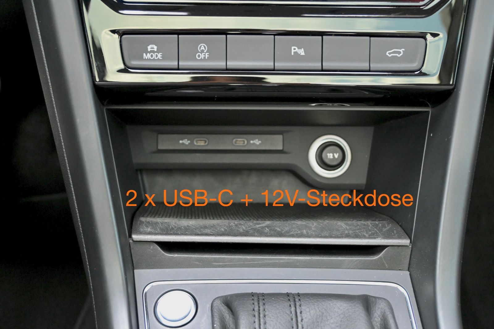 Fahrzeugabbildung Volkswagen Touran 1.5 TSI DSG °ACC°AHK°PANO°STHEIZ°DYNAUDI°